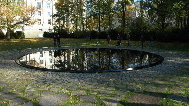 Denkmal für die im Nationalsozialismus ermordeten Sinti und Roma Europas